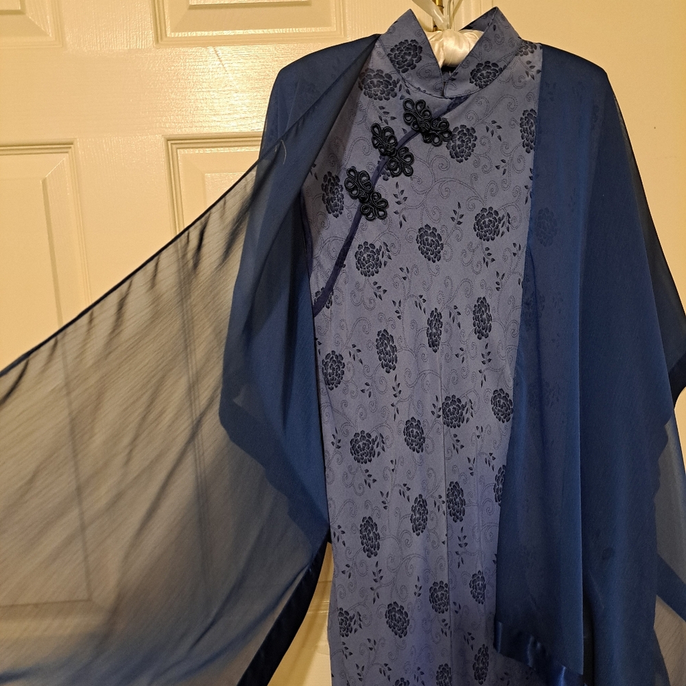 Sheer Blue Kimono Wrap. Silk Like Edging - Picture 5 of 6